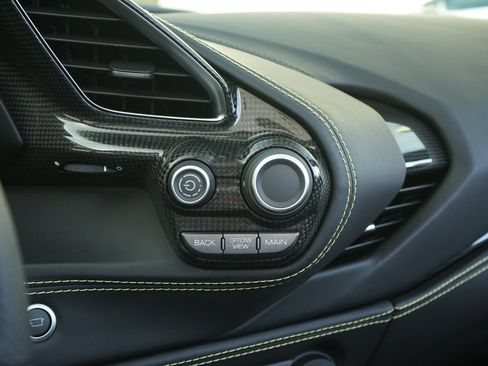 Used 2018 Ferrari 488 Spider RWD image 15