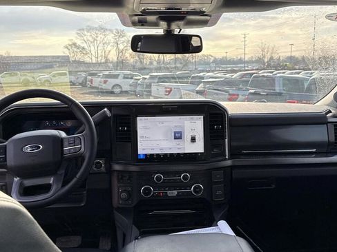 Used 2026 Ford F350 Lariat w/ Tremor Off-Road Package image 7
