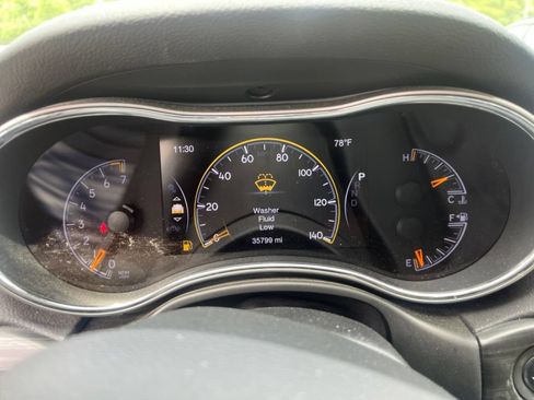 Used 2020 Jeep Grand Cherokee Limited AWD/4WD image 5