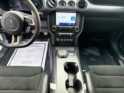 Used 2022 Ford Mustang Shelby GT500 w/ Technology Package image 18