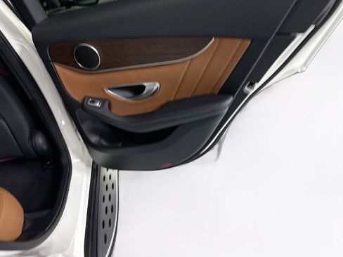 Used 2022 Mercedes-Benz GLC 300 image 27