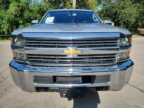 Used 2017 Chevrolet Silverado 2500 LT AWD/4WD image 2