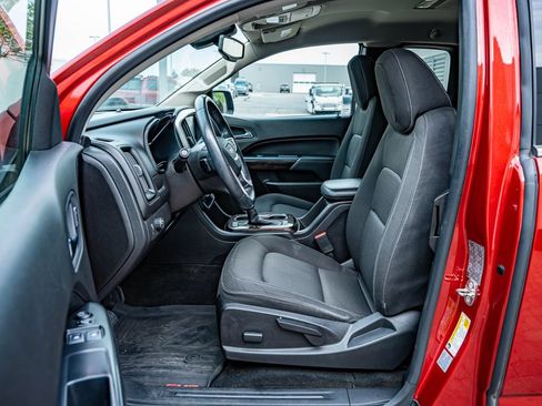 Used 2015 GMC Canyon SLE RWD image 33
