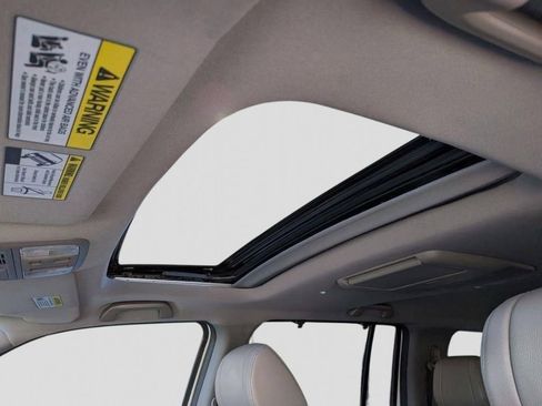 Used 2015 Honda Pilot Touring image 25