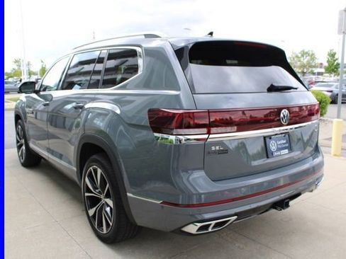Used 2025 Volkswagen Atlas SEL Premium R-Line AWD/4WD image 4