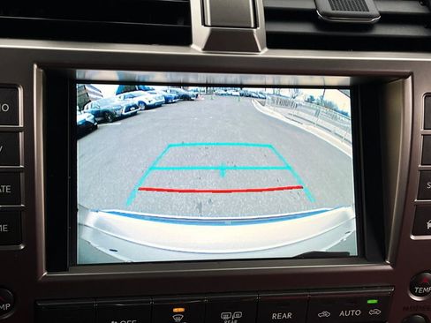 Used 2021 Lexus GX 460 Premium w/ Premium Package image 23