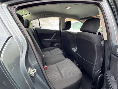 Used 2013 MAZDA MAZDA3 i Sport image 9