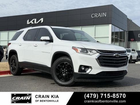 Used 2018 Chevrolet Traverse LT image 1