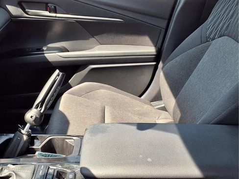 Used 2025 Toyota Camry LE FWD image 13