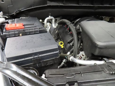 Used 2024 GMC Yukon AT4 image 30