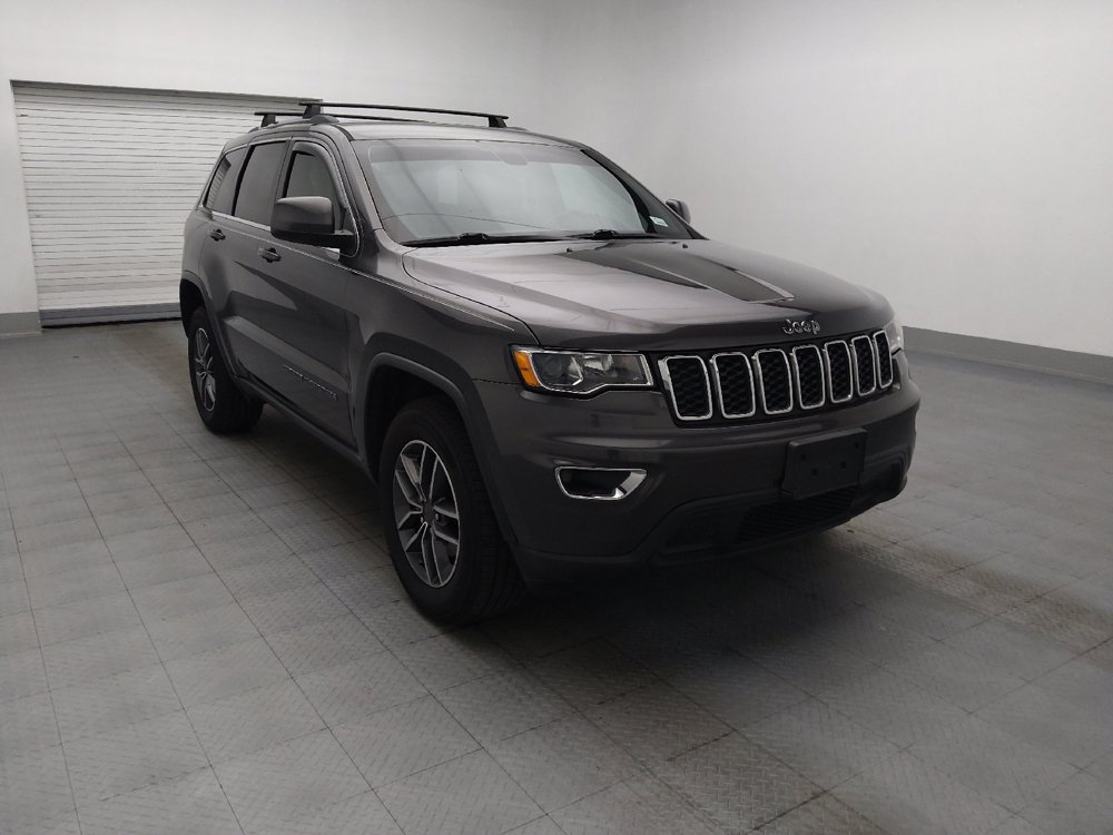 Used 2019 Jeep Grand Cherokee Laredo w/ 18" Wheel & 8.4" Radio Group AWD/4WD image 13