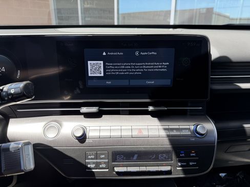 Used 2025 Hyundai Kona Limited FWD image 23