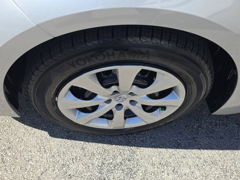 Used 2024 Toyota Corolla LE image 9