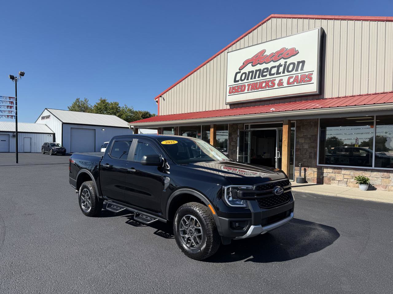 Used 2025 Ford Ranger XLT w/ FX4 Off-Road Package AWD/4WD image 1