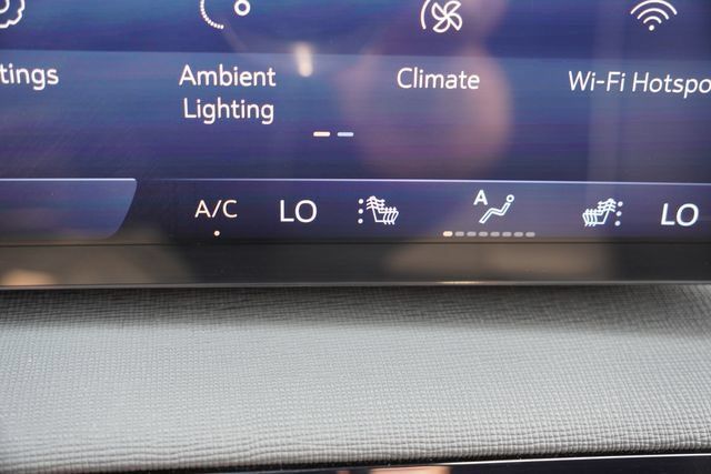 Used 2026 Buick Enclave Preferred AWD/4WD image 29