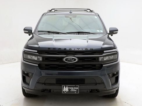 Used 2022 Ford Expedition Limited image 5