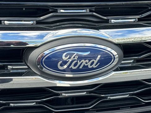 Used 2024 Ford Expedition Max Limited image 8