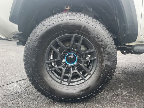 Used 2020 Toyota Tacoma TRD Pro image 11