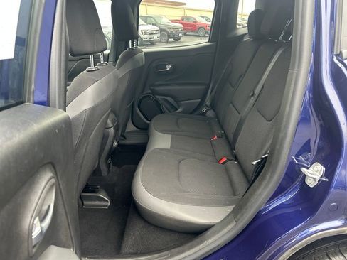 Used 2019 Jeep Renegade Altitude w/ Quick Order Package 2XM image 24