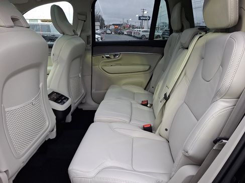 New 2026 Volvo XC90 B6 Ultra w/ Protection Package Premier image 5