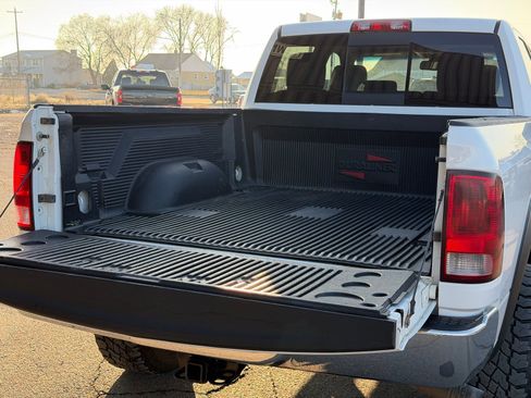 Used 2013 RAM 2500 SLT w/ Protection Group image 9