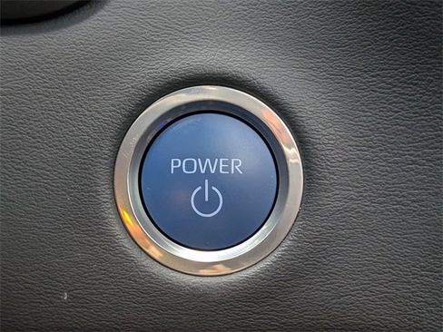 Used 2024 Toyota Sequoia Platinum image 33