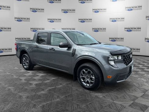 Used 2025 Ford Maverick XLT w/ Equipment Group 302A AWD/4WD image 7