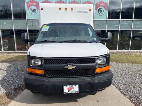 Used 2014 Chevrolet Express 3500 image 3
