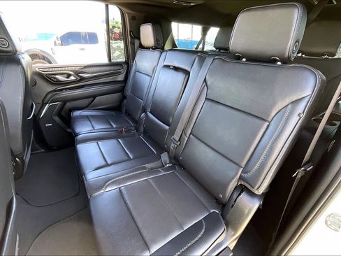 Used 2024 GMC Yukon XL Denali image 20