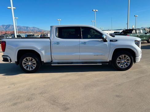 Certified 2024 GMC Sierra 1500 Denali image 7