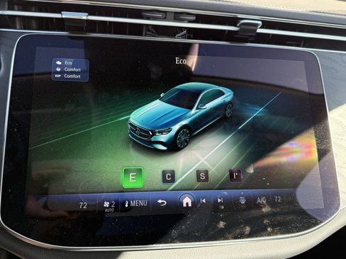 Used 2025 Mercedes-Benz E 350 Sedan image 11