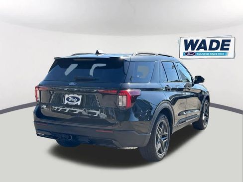 New 2026 Ford Explorer ST-Line w/ ST-Line Street Pack RWD image 5