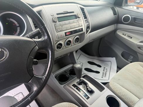 Used 2011 Toyota Tacoma 4x4 Access Cab V6 w/ SR5 Pkg #2 image 11