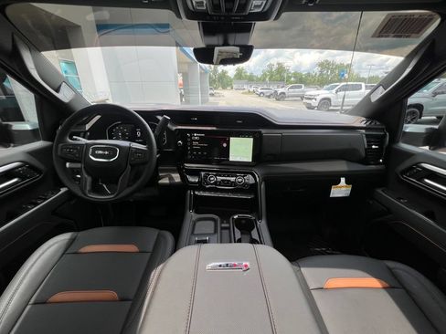 New 2026 GMC Sierra 2500 AT4 w/ AT4 Premium Plus Package AWD/4WD image 2