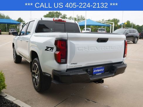 Used 2024 Chevrolet Colorado Z71 w/ Z71 Convenience Package 2 AWD/4WD image 13
