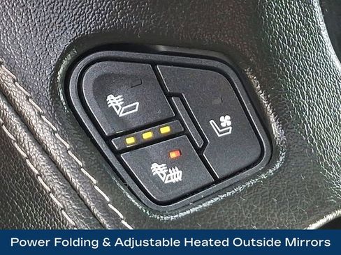 Used 2017 Chevrolet Suburban Premier image 29