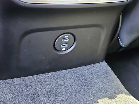 Certified 2022 Porsche Macan GTS AWD/4WD image 36