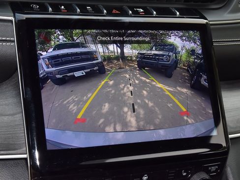 Used 2021 Jeep Grand Cherokee L Limited AWD/4WD image 29
