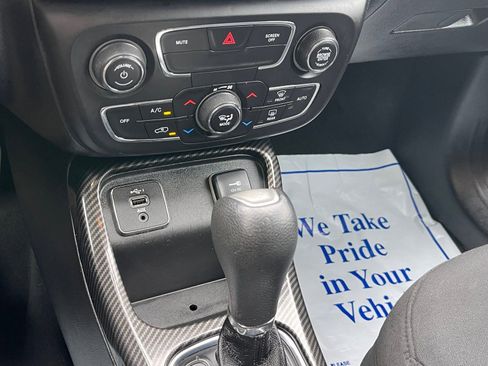 Used 2019 Jeep Compass Sport FWD image 24