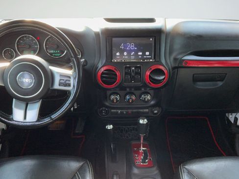 Used 2015 Jeep Wrangler Unlimited Sport AWD/4WD image 9