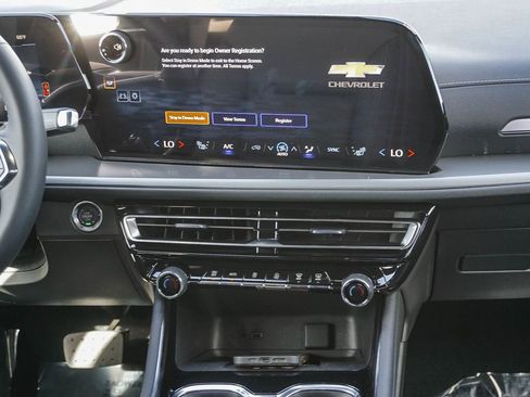 New 2026 Chevrolet Traverse LT w/ Midnight/Sport Edition FWD image 15