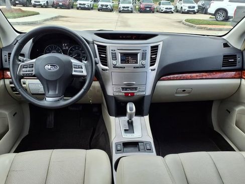 Used 2012 Subaru Outback 3.6R Limited AWD/4WD image 5