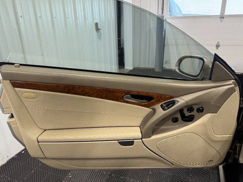 Used 2003 Mercedes-Benz SL 500 image 7