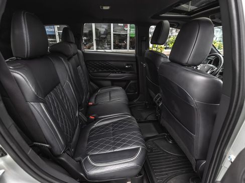 Used 2022 Mitsubishi Outlander GT AWD/4WD image 29