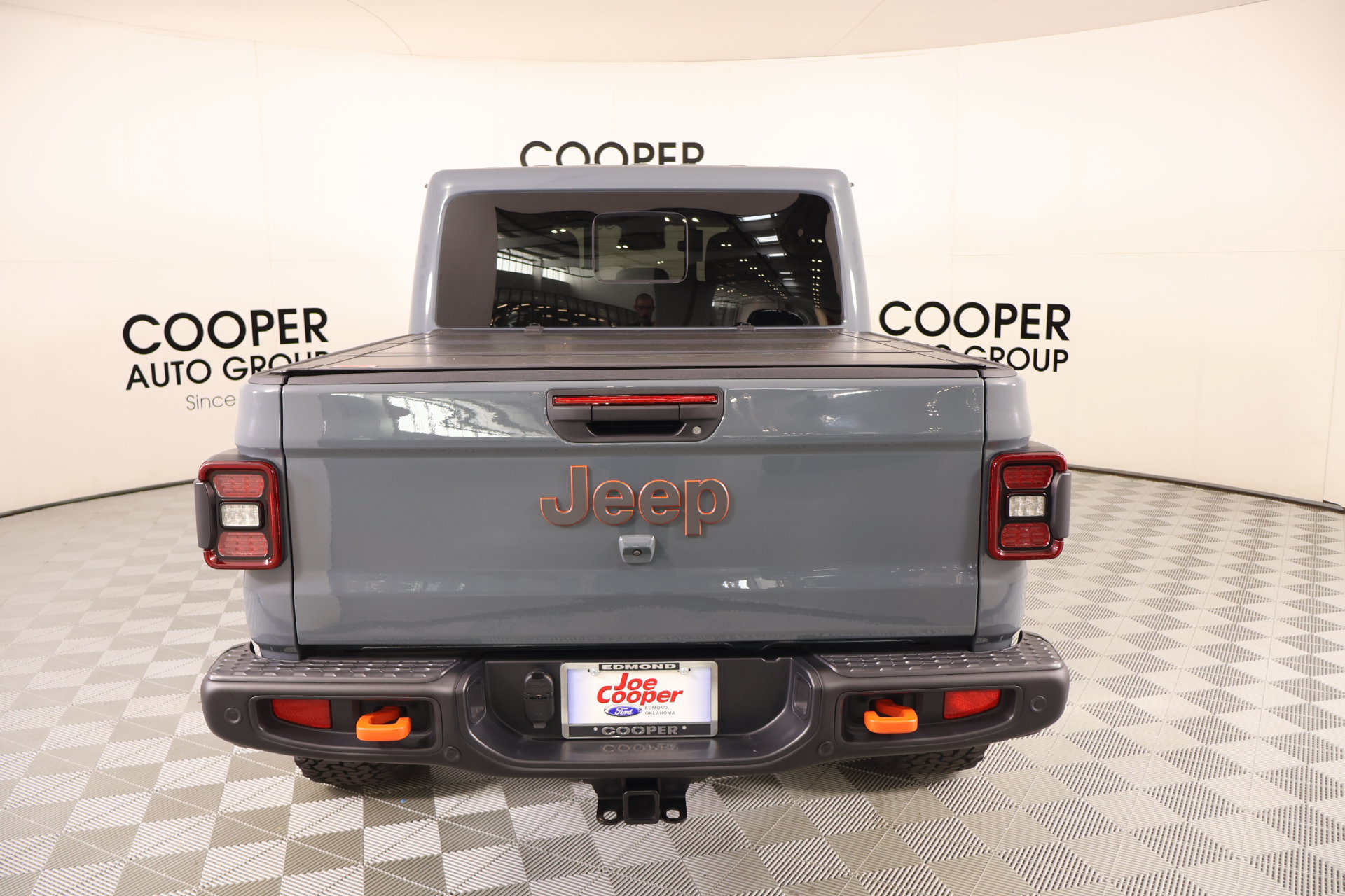 Used 2025 Jeep Gladiator Mojave w/ Steel Bumper Group AWD/4WD image 20