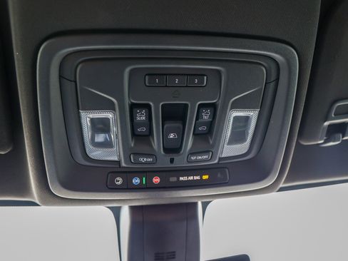 Used 2021 GMC Sierra 1500 AT4 w/ AT4 Premium Package AWD/4WD image 30