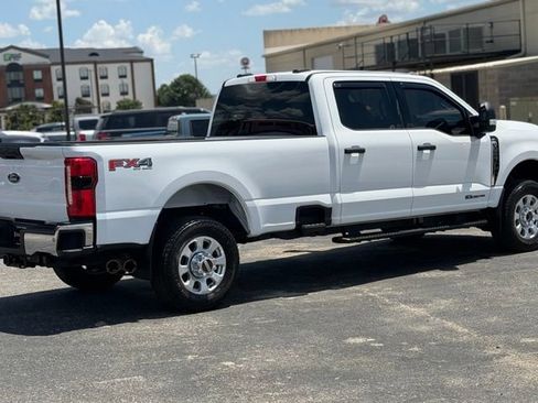 Used 2024 Ford F350 XLT w/ 360-Degree Camera Package AWD/4WD image 3