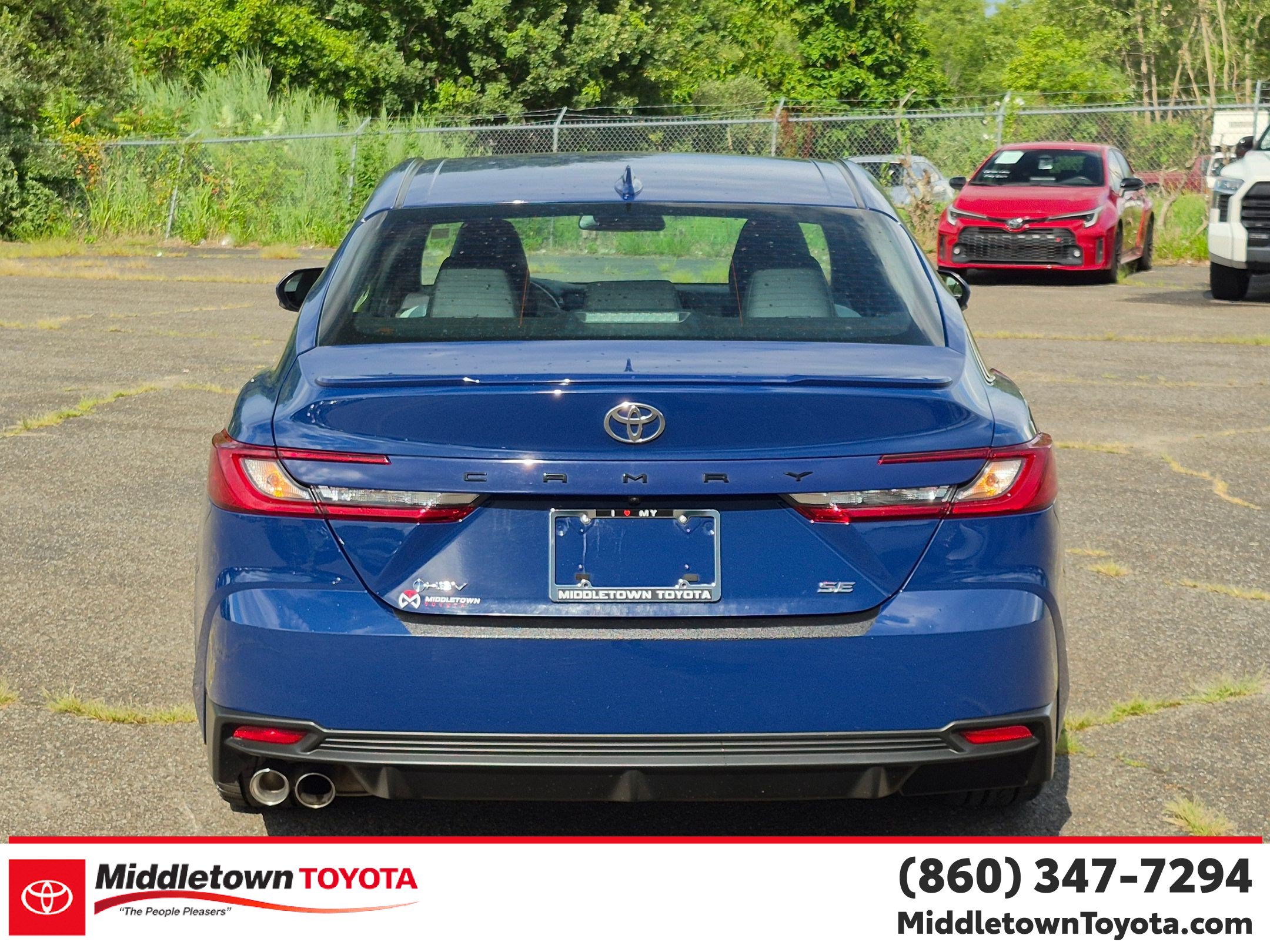Certified 2025 Toyota Camry SE FWD image 4