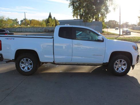 Used 2022 Chevrolet Colorado LT w/ Fleet Safety Package image 3