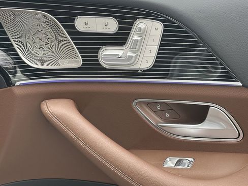 New 2026 Mercedes-Benz GLE 450e GLE 450e image 17